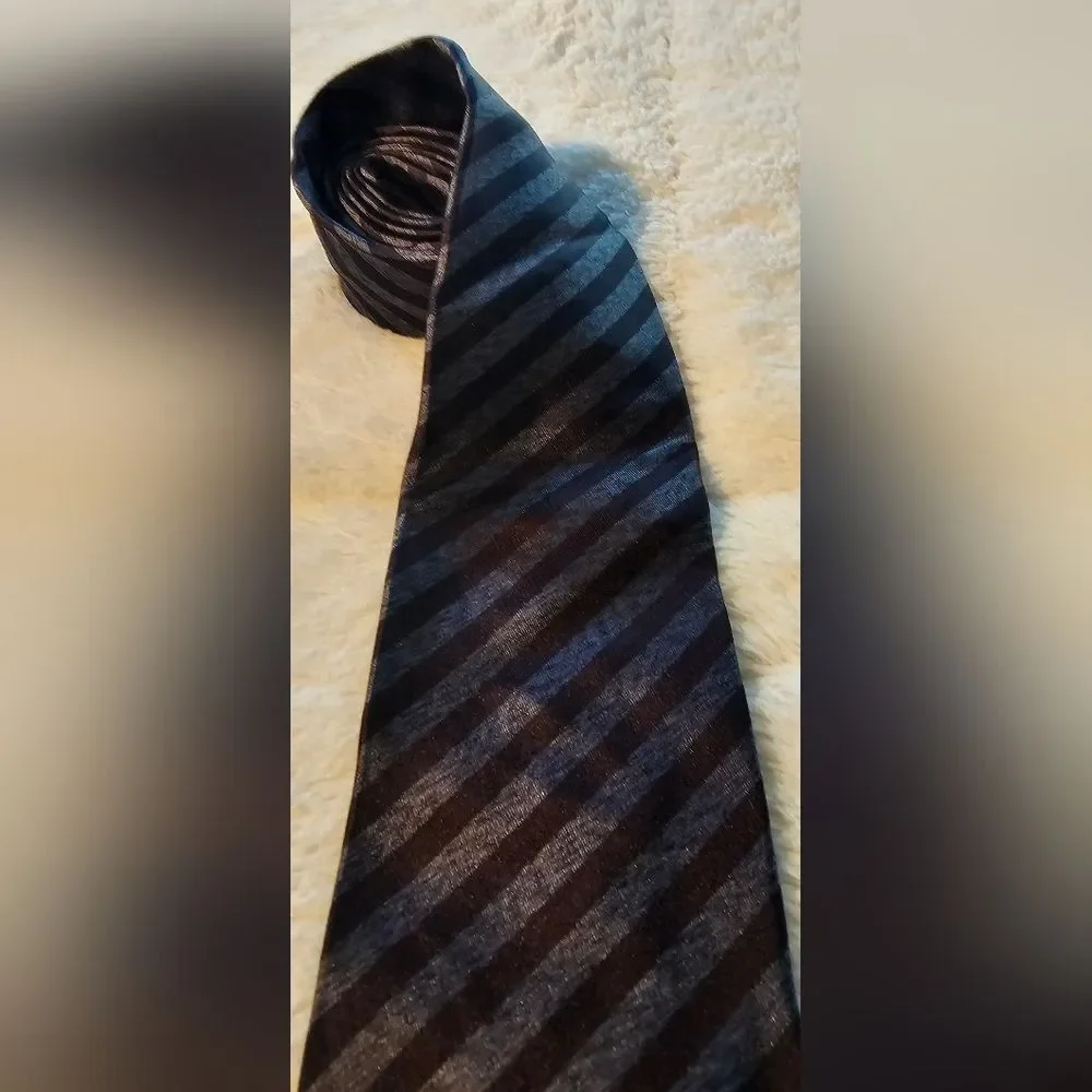 Kenneth Cole Necktie 100% Silk Hand Made